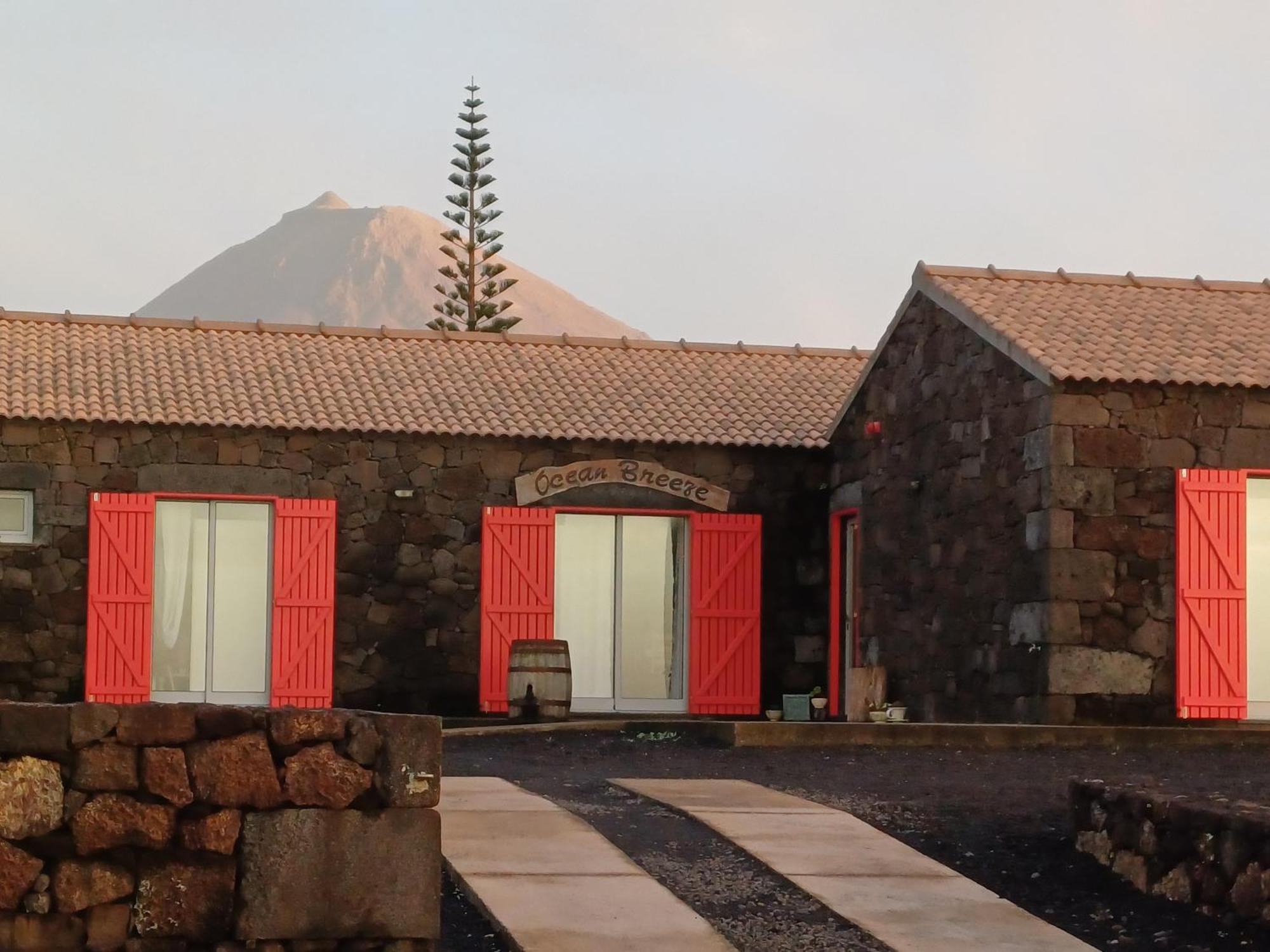Ocean Breeze Bed & Breakfast Cais do Mourato Exterior photo